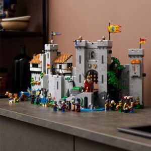 Lion Knight Medieval Castle Building Set (4514 Pieces) – Large Display Model