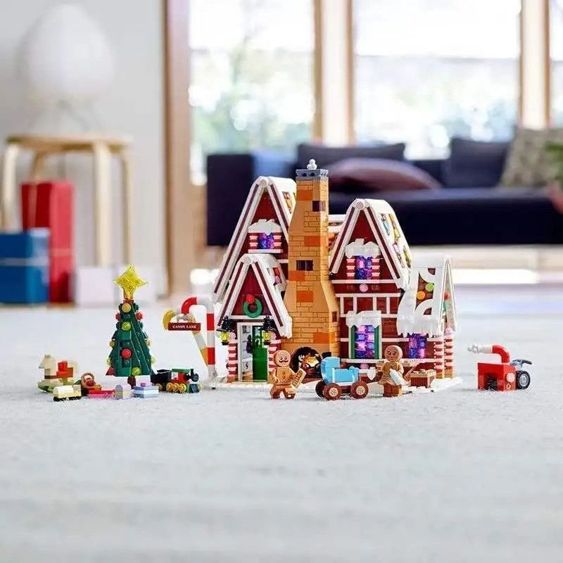 Christmas Gingerbread House Building Blocks Set (MOC Display Model) – 1477 Pieces - Image 2