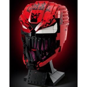 Villain‑Style Helmet Building Blocks Set (546 Pieces) – Micro Bricks Display Model