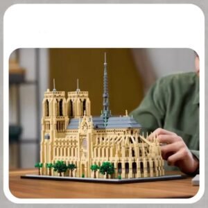 Notre-Dame Cathedral Paris Architecture Building Blocks Set (4383 Pieces)